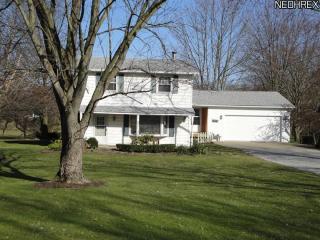 12053 Green Beaver Rd, Salem, OH 44460-9275
