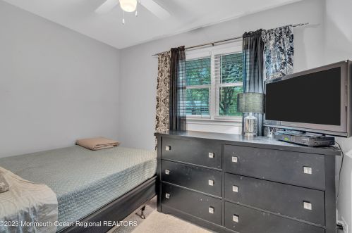 10 Trinity Pl, Jackson Twp NJ  08527-1822 exterior