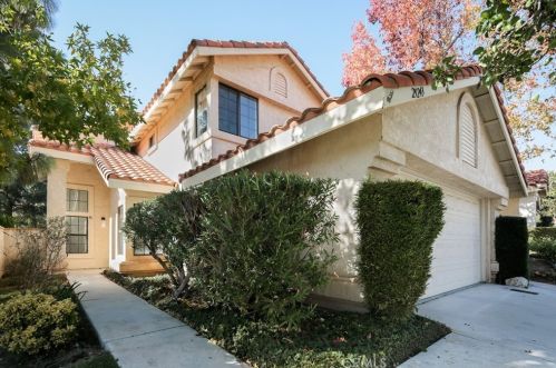 29243 Marilyn Dr, Santa Clarita, CA 91387-4454
