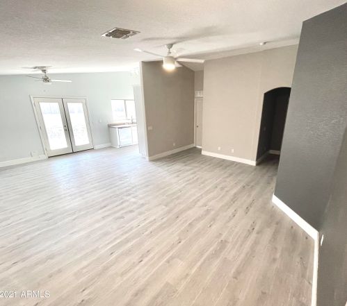 8434 20th Pl, Phoenix AZ  85042-8116 exterior