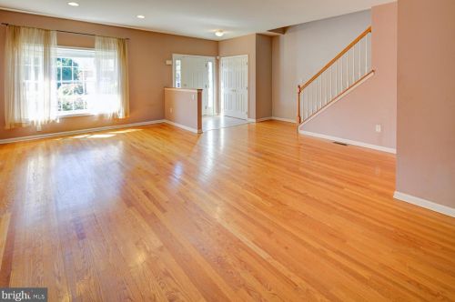 40 Marble House Dr, Bear, DE 19701-4024