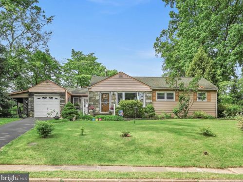 612 Beechwood Rd, Willow Grove PA  19090-1304 exterior