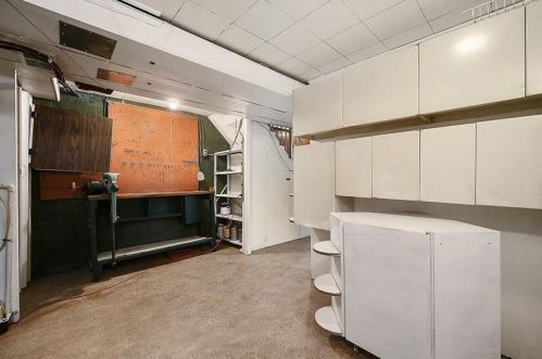 3959 Boulevard Dr, Pittsburgh PA  15217-2619 exterior