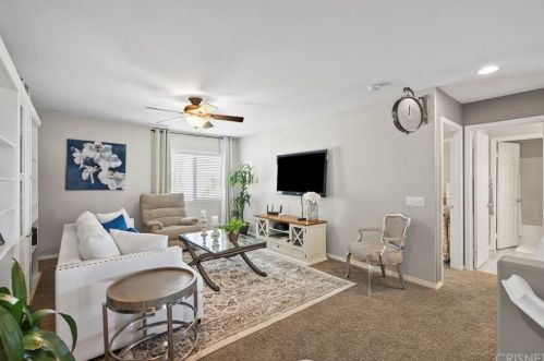 28531 Redwood Canyon Pl, Santa Clarita CA  91390-5723 exterior