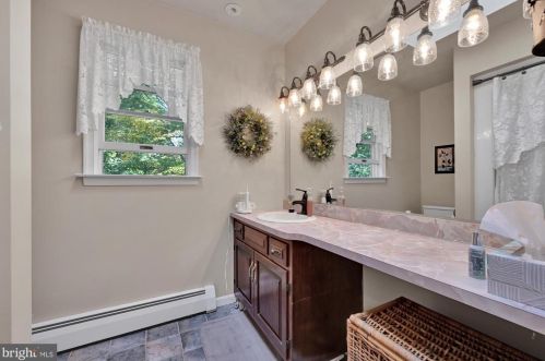 826 Pinewood Dr, Primrose PA 17901-9544 exterior