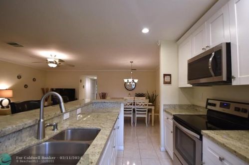 13930 Nesting Way, Delray Beach, FL 33484-8605