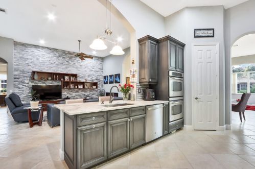 9532 Nuova Way, Port Saint Lucie FL  34986-2831 exterior