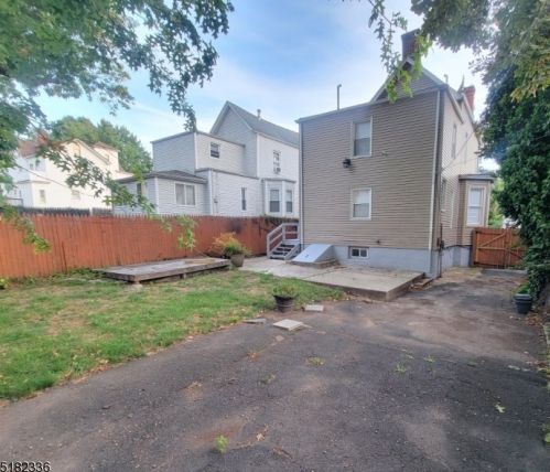 236 William St, East Orange NJ  07017-4324 exterior