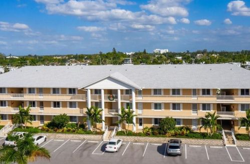 3071 Sandpiper Bay Cir, Naples, FL 34112-5607