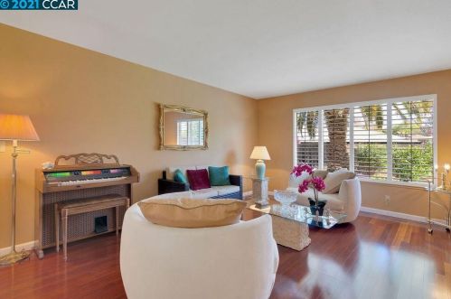 3225 Helene Ct, Concord, CA 94518-1129