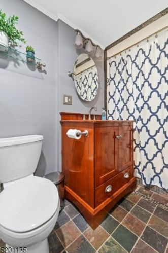 21 Bank St, Manville NJ  08835-2401 exterior