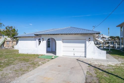 3798 Emerald Ave, Saint James City, FL 33956-2205