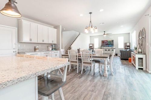 473 Aldrich Ave, Livingston CA  95334-9130 exterior