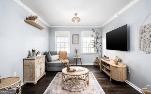 17 Fieldcrest Dr, Columbus NJ  08022-1959 exterior