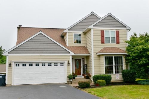 34 Tiffany Ln, Bristol, CT 06010-9425