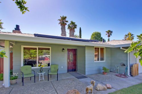 642 Dodds Dr, Woodland CA  95776-4258 exterior