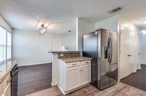 7558 Buford Dr, Dallas TX  75241-5408 exterior
