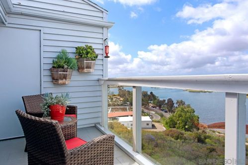 11034 Caminito Vista Pacifica, San Diego CA 92131-3301 exterior