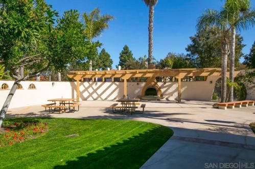 4323 Loma Riviera Ct, San Diego CA 92110-5504 exterior