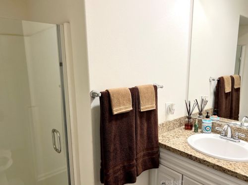 21737 Propello Dr, Santa Clarita CA  91350-8542 exterior