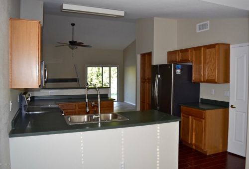 19010 25th Way, Phoenix AZ  85050-2576 exterior