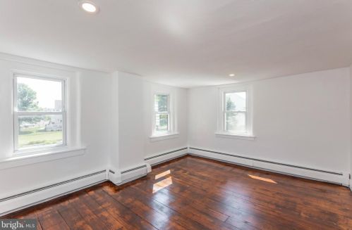 984 Lansdale Ave, Lansdale PA  19446-1620 exterior