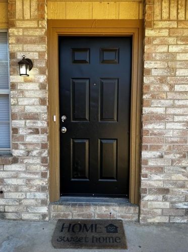 5406 Atascosa Dr, Austin TX  78744-3850 exterior