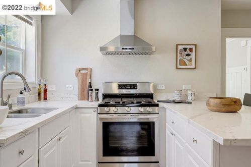 2851 82nd Ave, Oakland CA  94605-3510 exterior