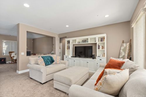 1724 Milling St, Lancaster CA exterior