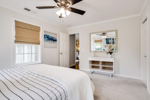 1009 Marsh Rd, Redwood City CA  94063-4431 exterior