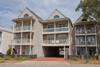 534 Zaragoza St, Pensacola, FL 32502-6187