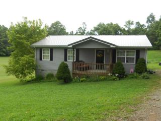 430 Hillview Dr, Golden Pond, KY 42211-6103