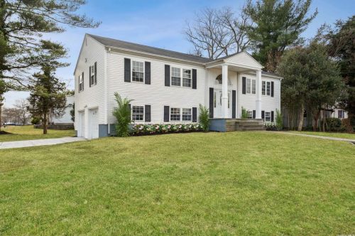 70 Cutter Pl, Babylon, NY 11704-8310