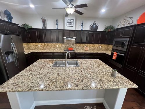 2363 Pinehurst Ave, Fresno CA  93730-5950 exterior