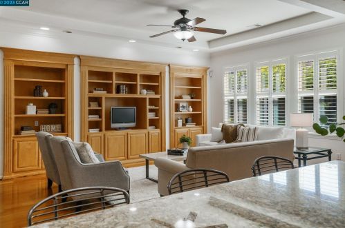 1156 Wenig Ct, Pleasanton, CA 94566-3701