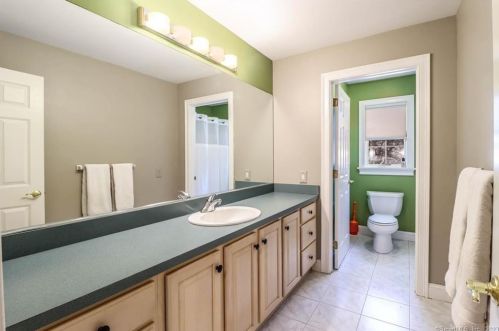 5 Mudry Farm Rd, Brookfield Center CT  06804-3541 exterior