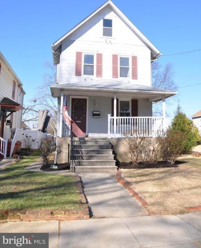 241 Maple Ave, Camden NJ  08106-2315 exterior