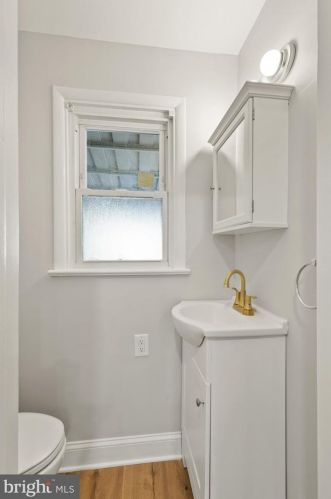 1922 Holly St, Harrisburg PA  17104-1916 exterior