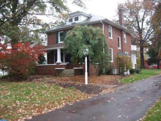 335 Broad St, Harleysville, PA 19438-2307