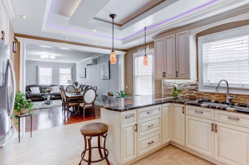 104 Clement Ave, Floral Park NY  11003-2704 exterior