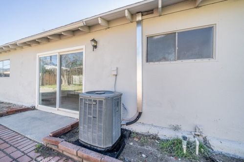 594 Sequoia St, San Bernardino CA  92407-3155 exterior