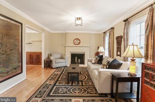 5550 Wide Oak Ct, Woodbridge VA  22192-6036 exterior