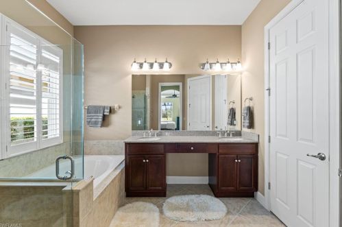 9463 Quarry Dr, Naples FL  34120-5223 exterior