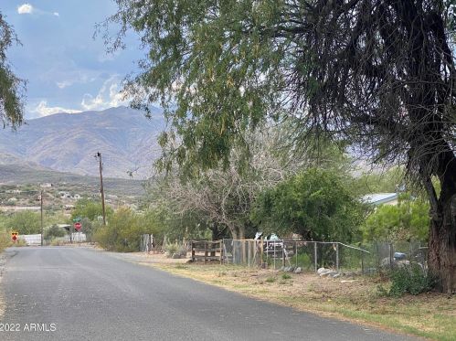20321 Chrysocolla Rd, Black Canyon City, AZ 85324-8678
