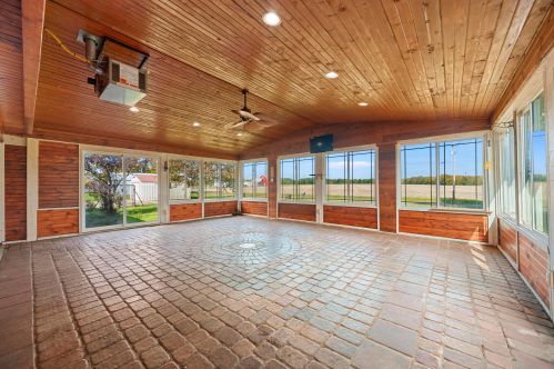 8328 Martinsburg Rd, Mount Vernon OH  43050-9506 exterior