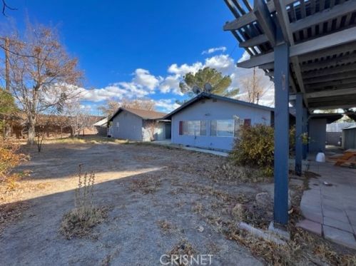 2257 Avenue, Lancaster CA 93536-7900 exterior