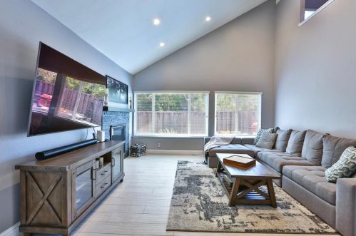 358 Lassenpark Cir, San Jose, CA 95136-2159