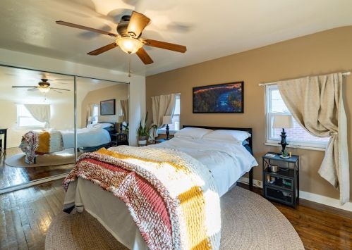 2816 Castlegate Ave, Pittsburgh PA 15226-2010 exterior