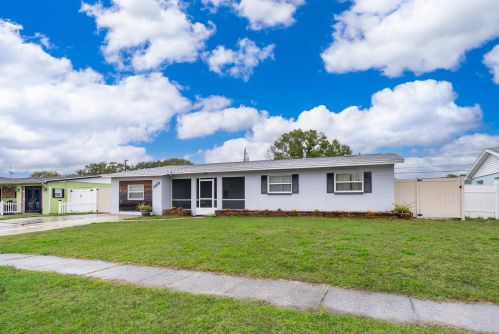 960 Grant Rd, Titusville, FL 32780-7107