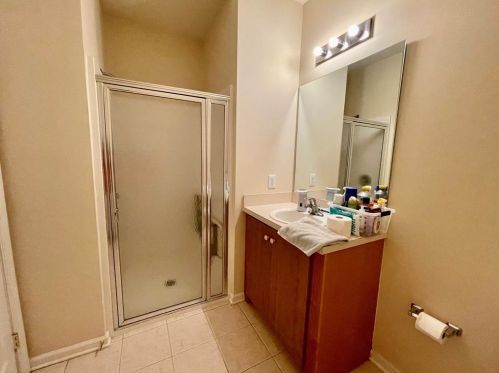 1009 Old Course Ln, Easton PA  18042-6975 exterior